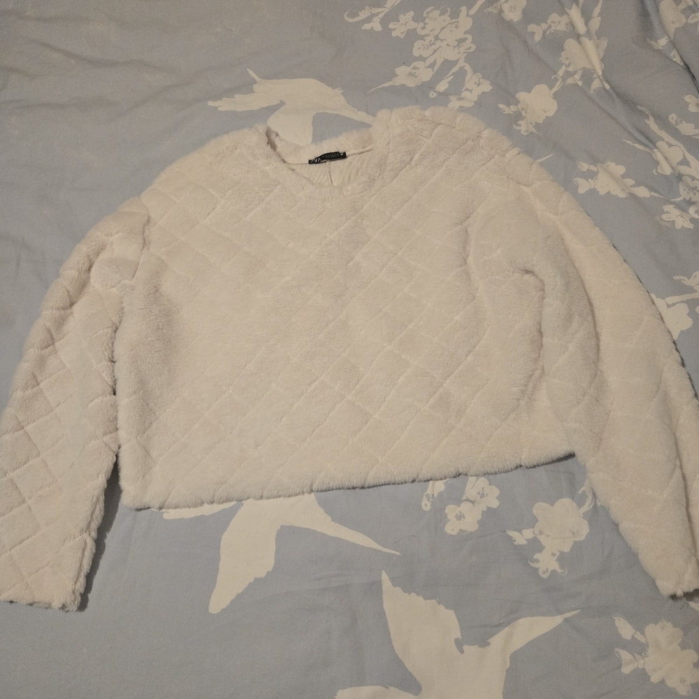 🆕️3/$30🌟Zara Quilted Sweater